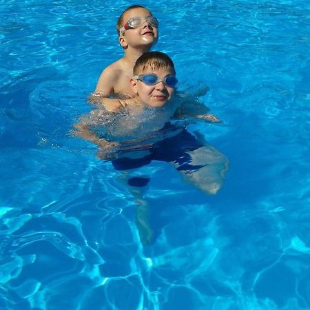 Sommer Panzio Balatonföldvár Екстериор снимка