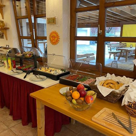 Sommer Panzio Balatonföldvár Екстериор снимка