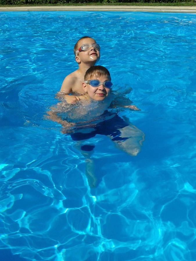Sommer Panzio Balatonföldvár Екстериор снимка