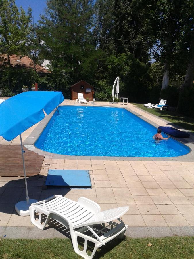 Sommer Panzio Balatonföldvár Екстериор снимка