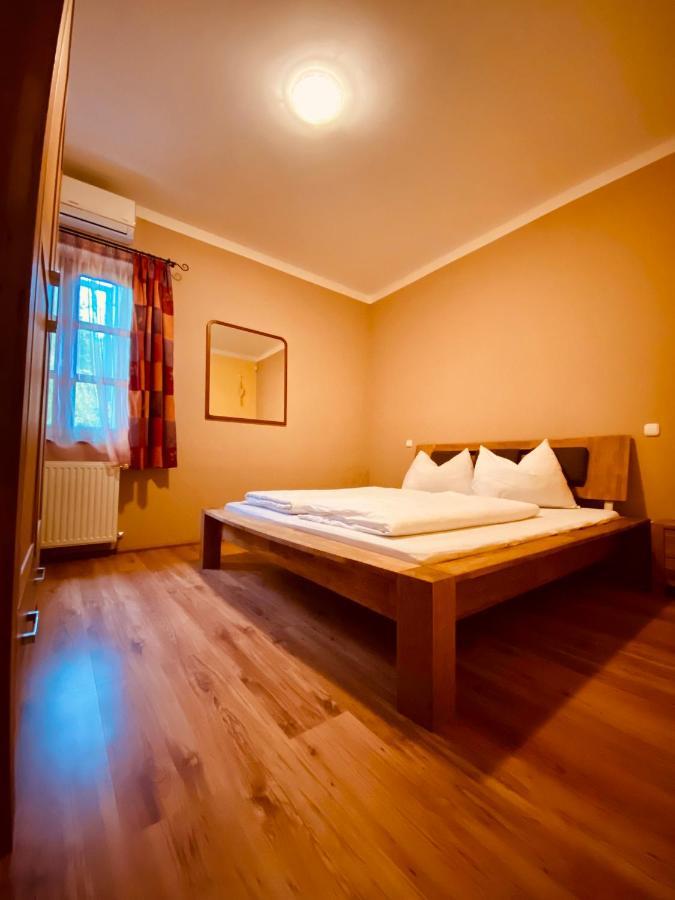 Sommer Panzio Balatonföldvár Екстериор снимка