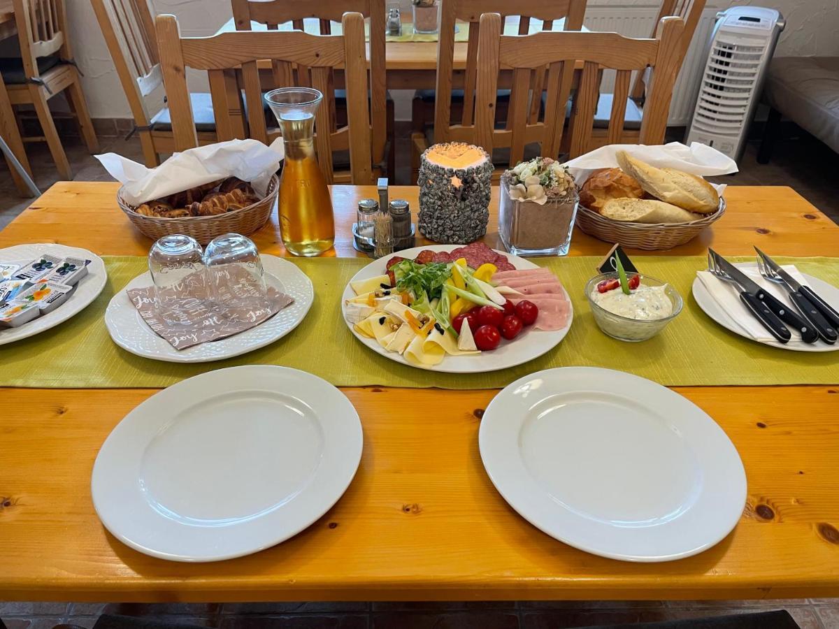 Sommer Panzio Balatonföldvár Екстериор снимка