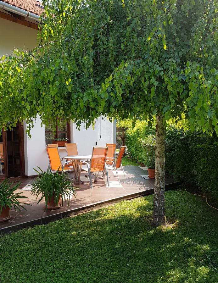 Sommer Panzio Balatonföldvár Екстериор снимка